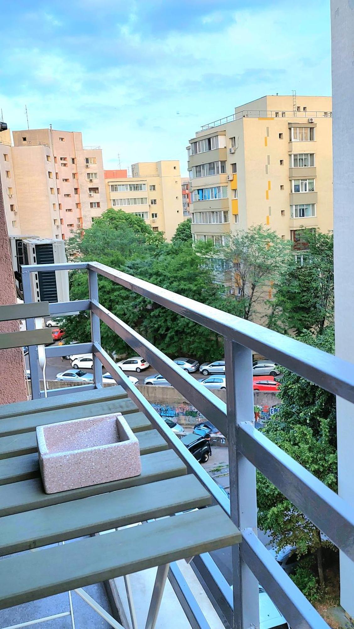 Obor Central Oasis --Secured Parking Nearby --Self Check-In-- 1Min Metro Station Bucarest Exterior foto